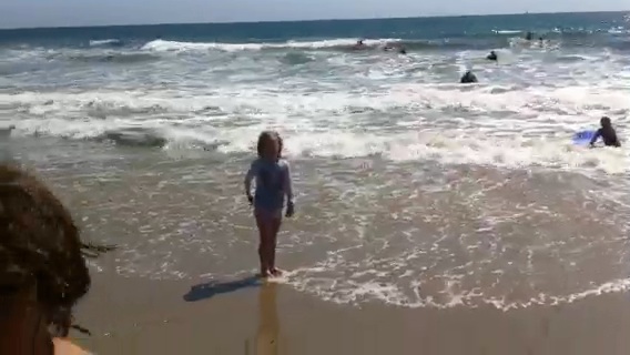 110824_viv_surfs